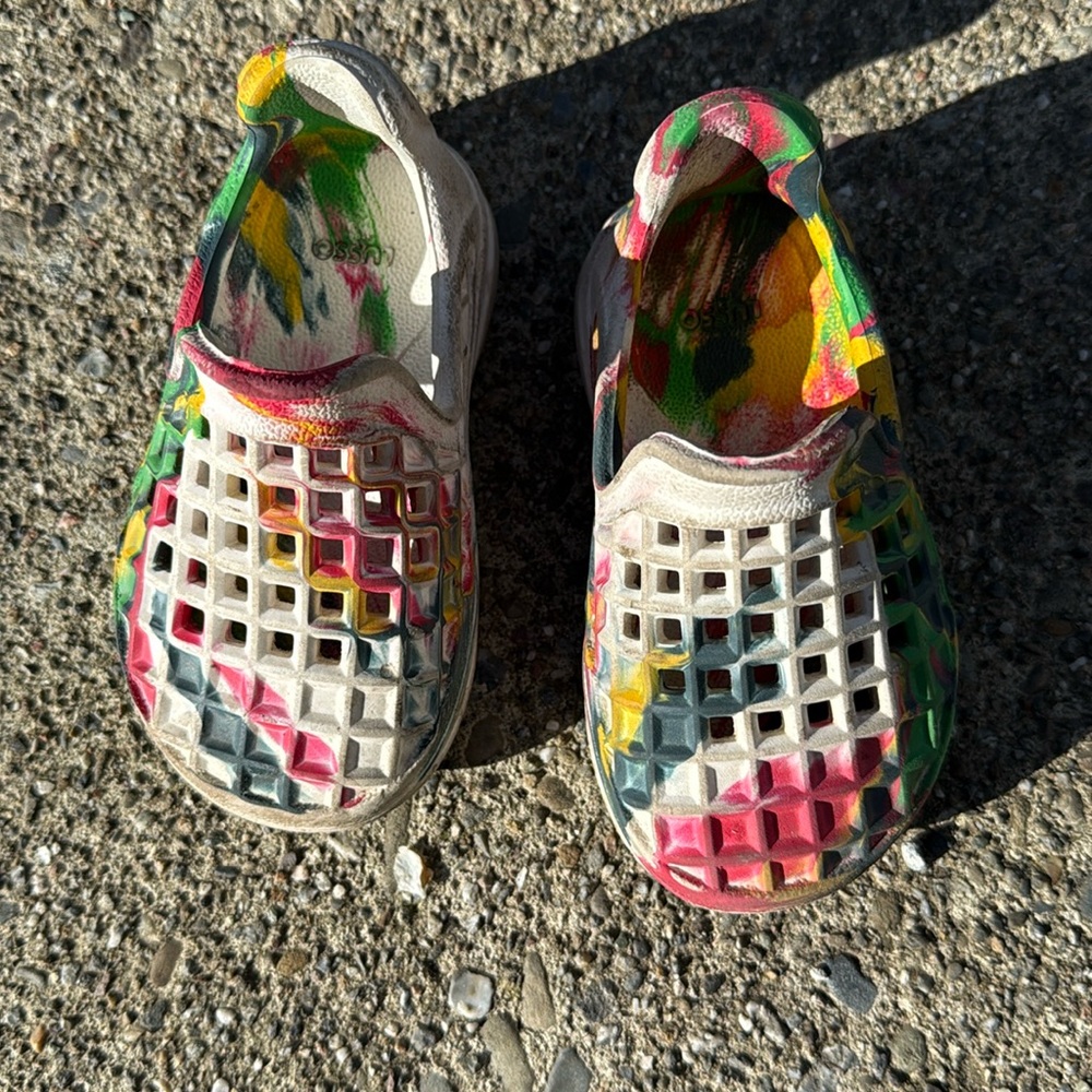 Lusso Cloud slip ons jam rock color